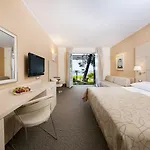 Dependences - San Simon Izola