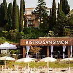 Hotel Dependences - San Simon