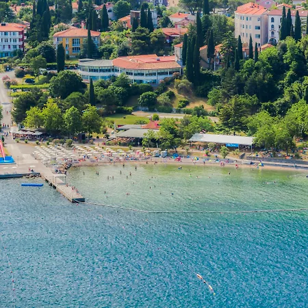 Dependences - San Simon 3* Izola