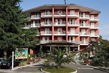 Dependences - San Simon 3* Izola