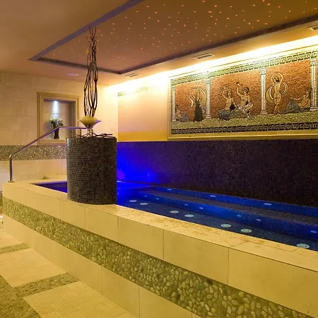 Dependences - San Simon Otel