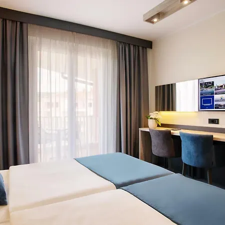 Dependences - San Simon 3* Izola