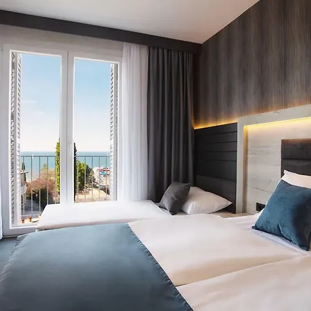 Dependences - San Simon 伊佐拉