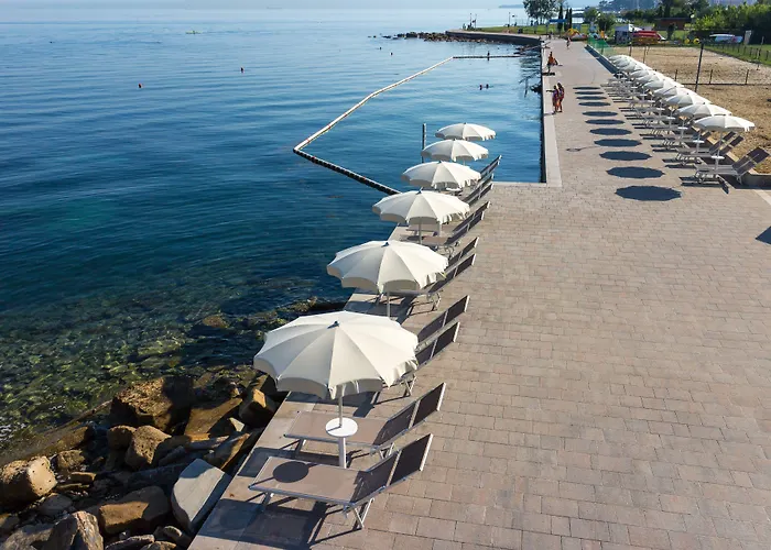 Dependences - San Simon Izola