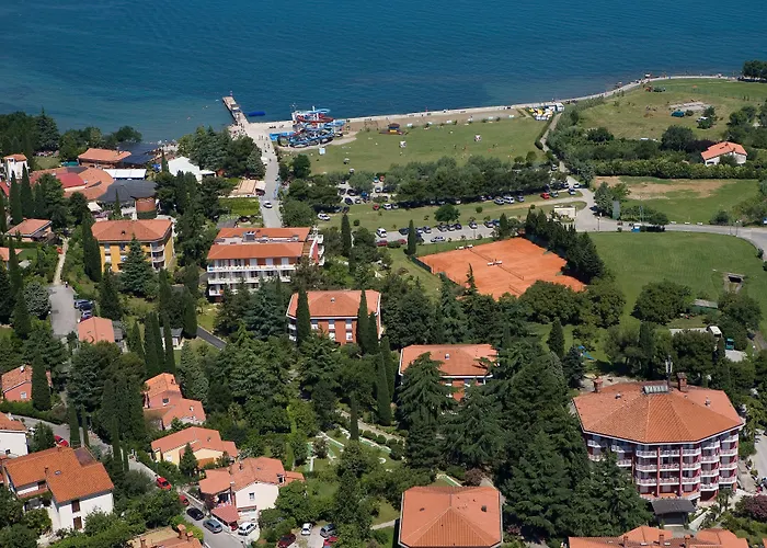 Dependences - San Simon 3* Izola