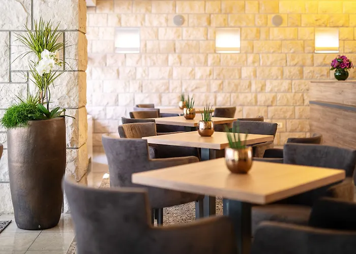 Dependences - San Simon 3* Izola