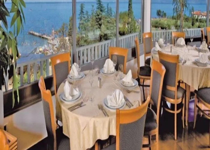 Hotel Dependences - San Simon 3*