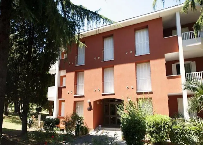 Otel Dependences - San Simon 3*